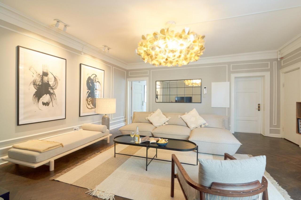 Stylish Spacious W 3br In Apartment